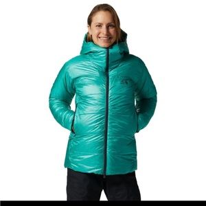 The Mountain Hardwear Phantom Parka Women's small Bio Green down alpine jacket